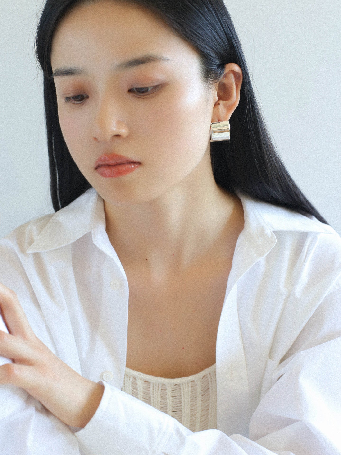 Sleek Arc Chunky Hoop Earrings