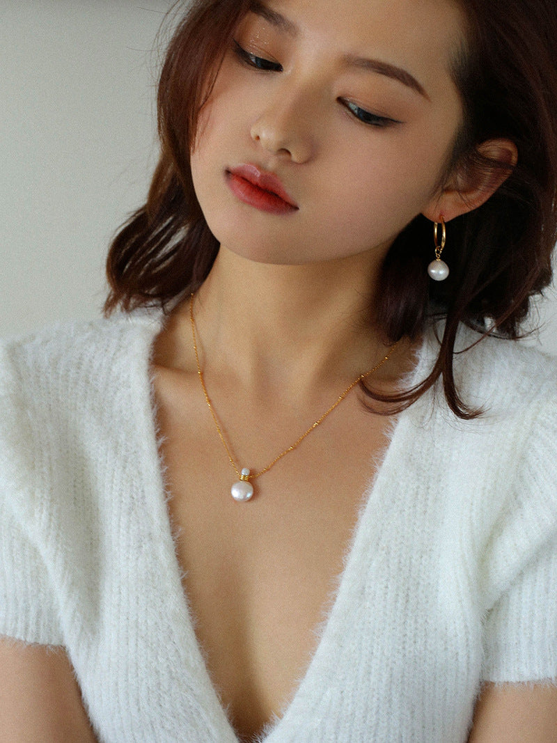 Baroque Pearl Perfume Pendant Necklace