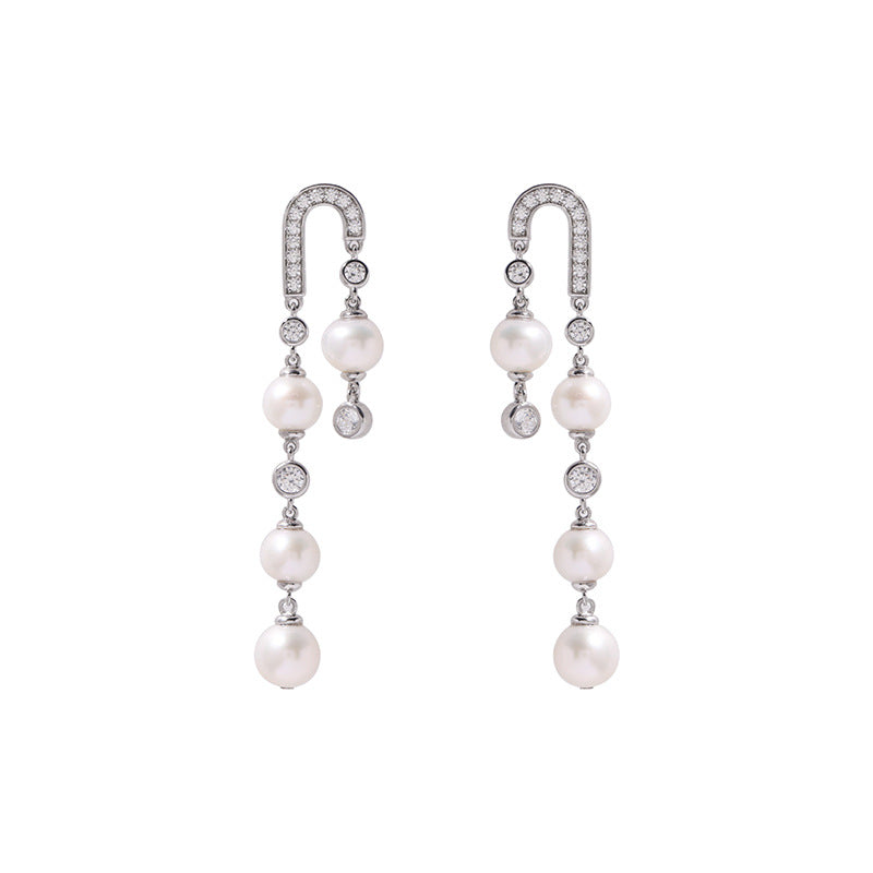 Loop Tassel Pearl Earrings