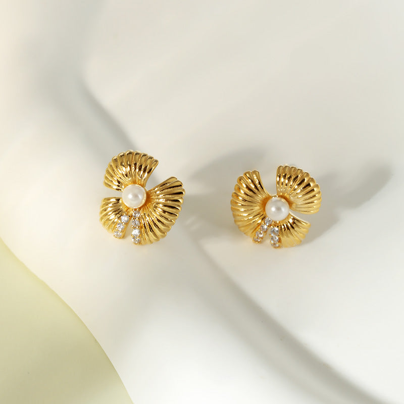 Golden Bloom Pearl Earrings