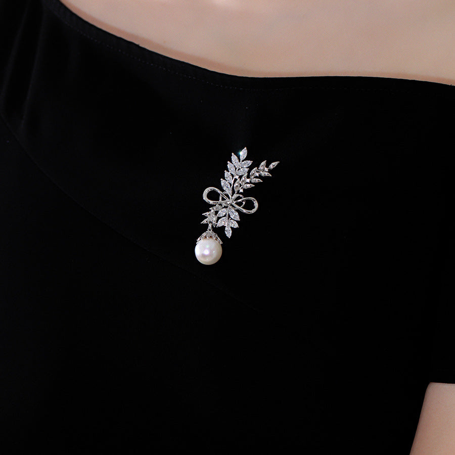 Wheat Sheaf Pearl Brooch