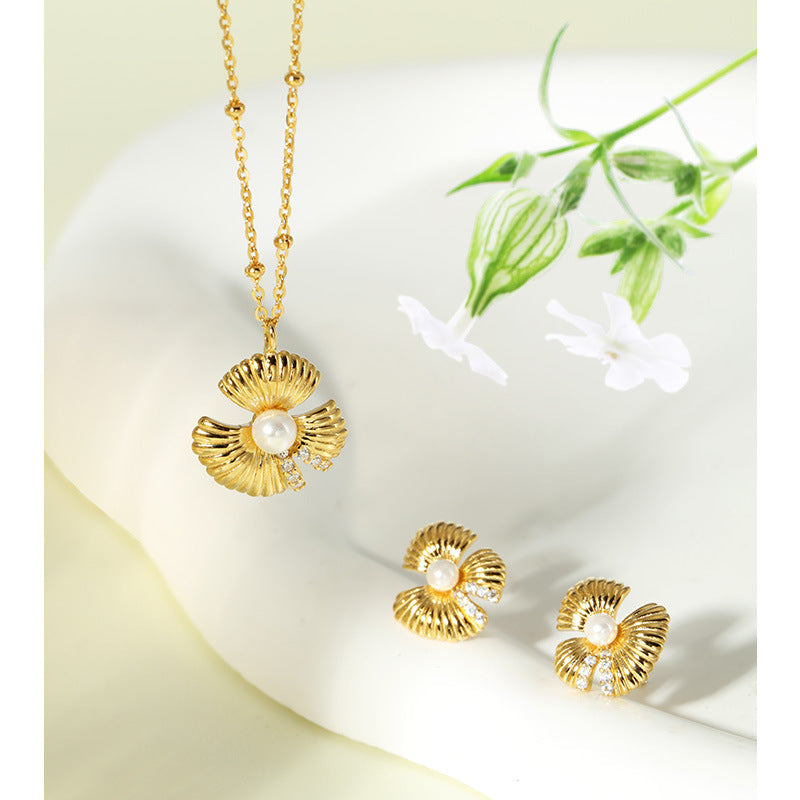 Golden Bloom Pearl Earrings