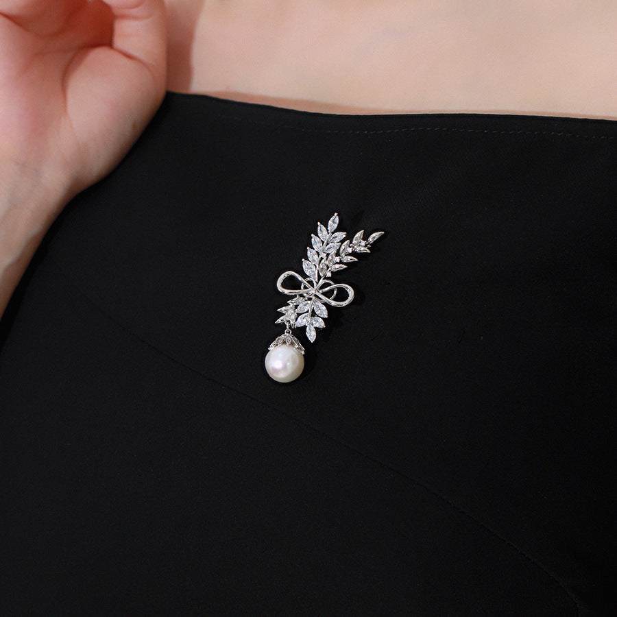 Wheat Sheaf Pearl Brooch