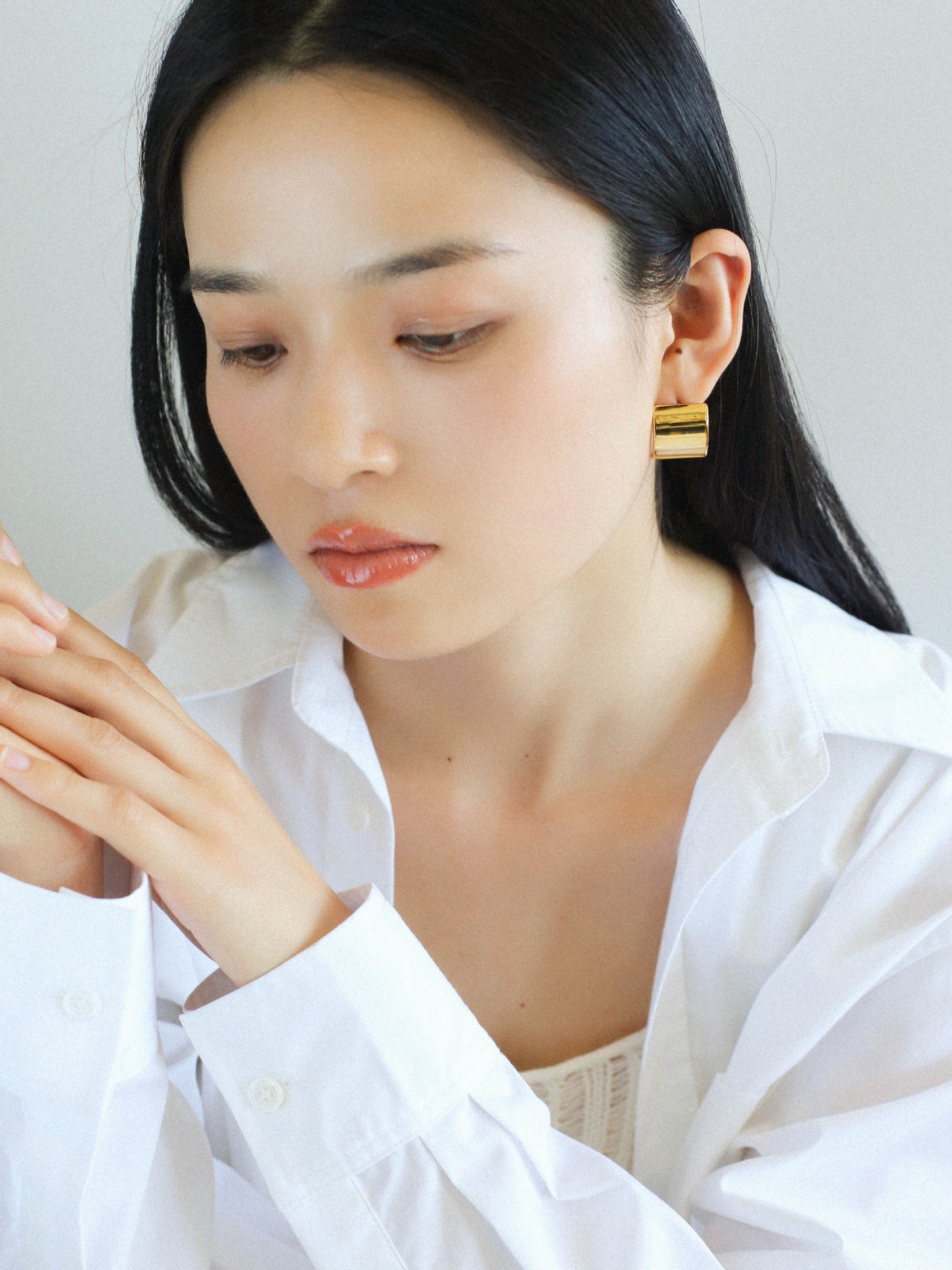 Sleek Arc Chunky Hoop Earrings