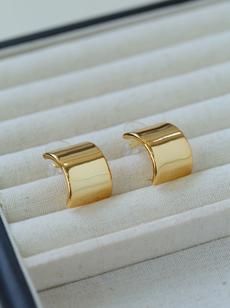 Sleek Arc Chunky Hoop Earrings