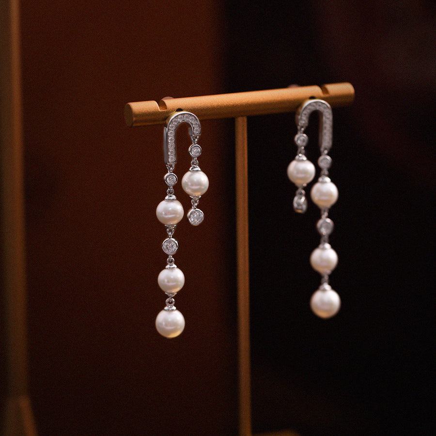Loop Tassel Pearl Earrings