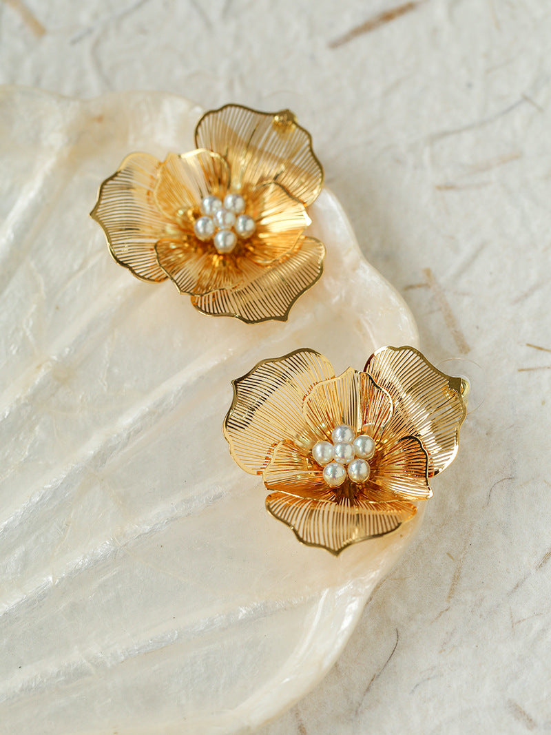 Bloomcraft Pearl Petal Earrings