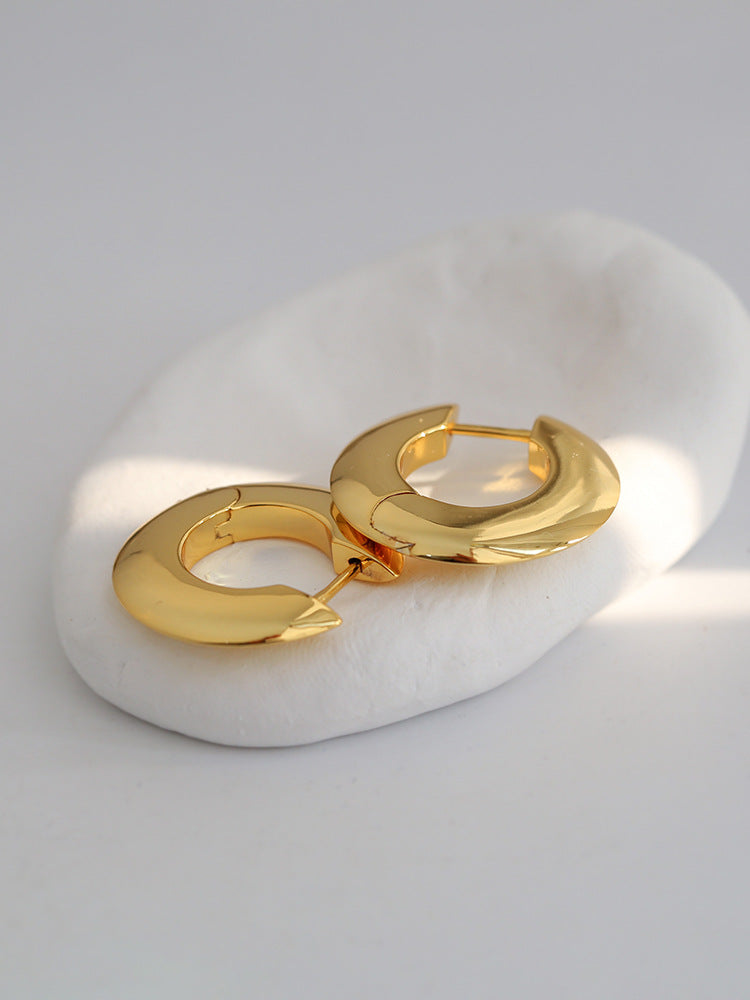 Sculpted Shine Chunky Hoop Earrings