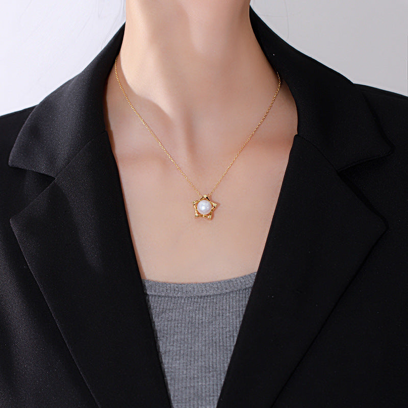 Starlight Pearl Pendant Necklace