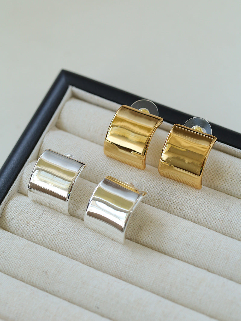 Sleek Arc Chunky Hoop Earrings