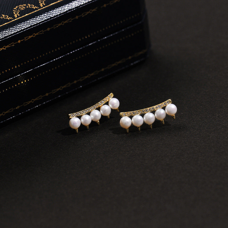 Smiling Arc Pearl Stud Earrings
