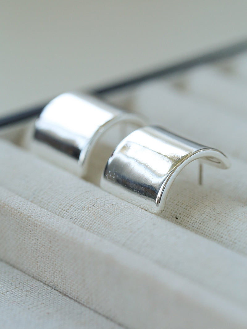 Sleek Arc Chunky Hoop Earrings