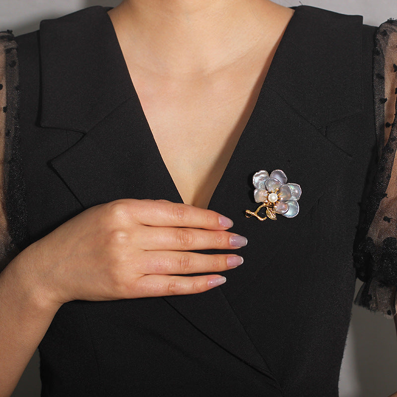 Baroque Pearl Eight-Petal Flower Brooch