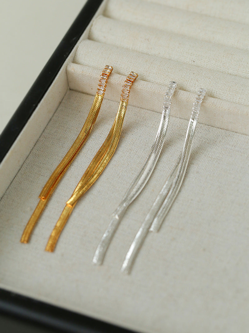 Sleek Zircon Snake Chain Drop Earrings