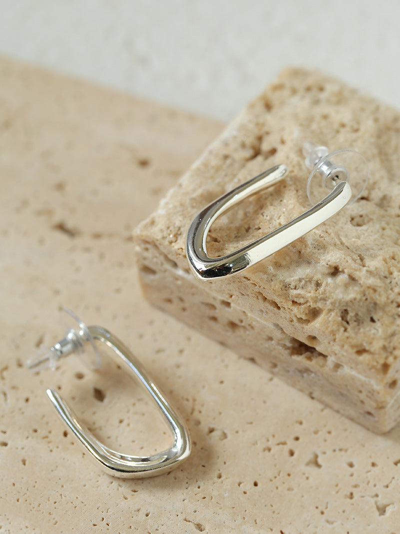 Sculpted Curve Hoop Earrings