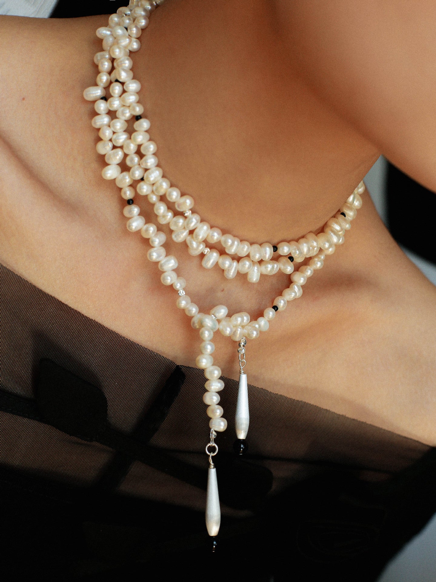Raindrop Pearl & Onyx Long Necklace