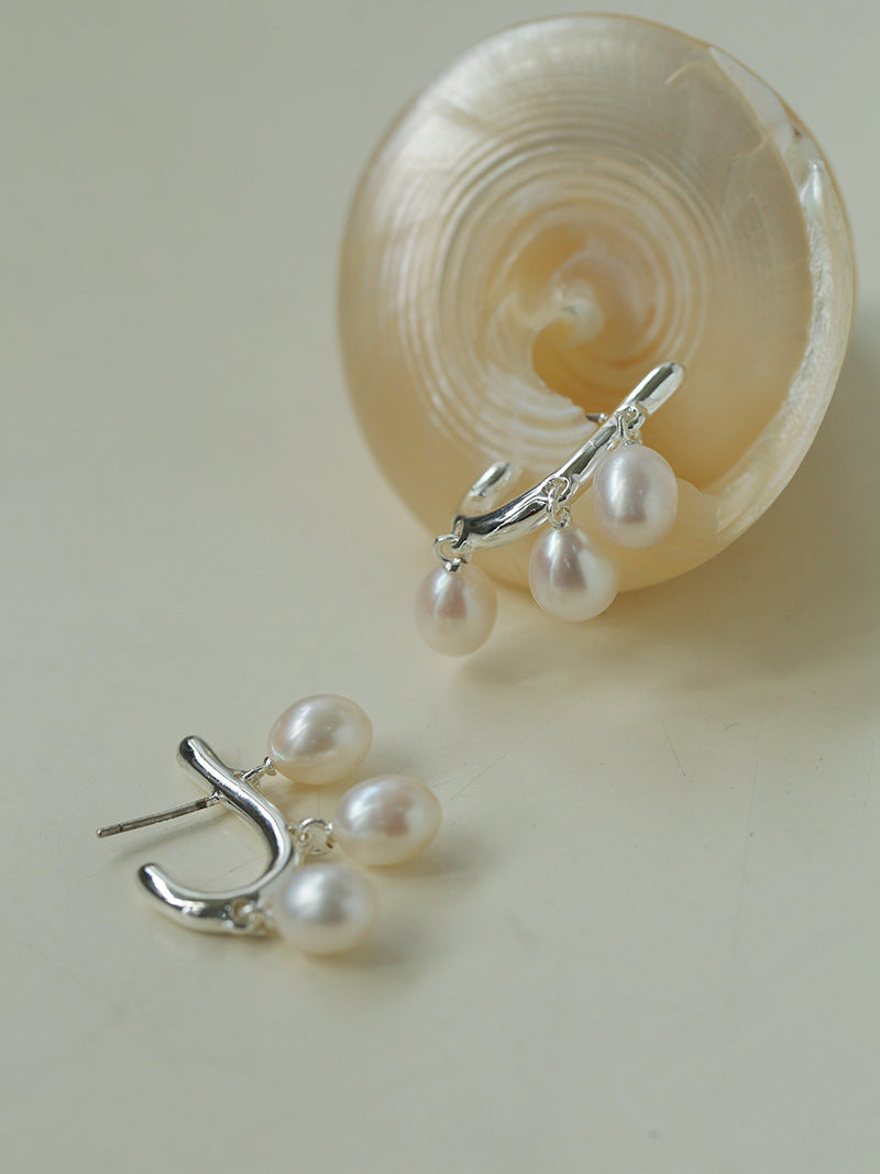 Geometric J-Shaped Multi-Pearl Earrings
