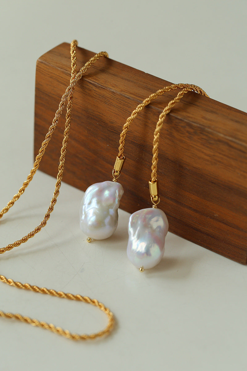 Baroque Twisted Chain Pearl Pendant Necklace