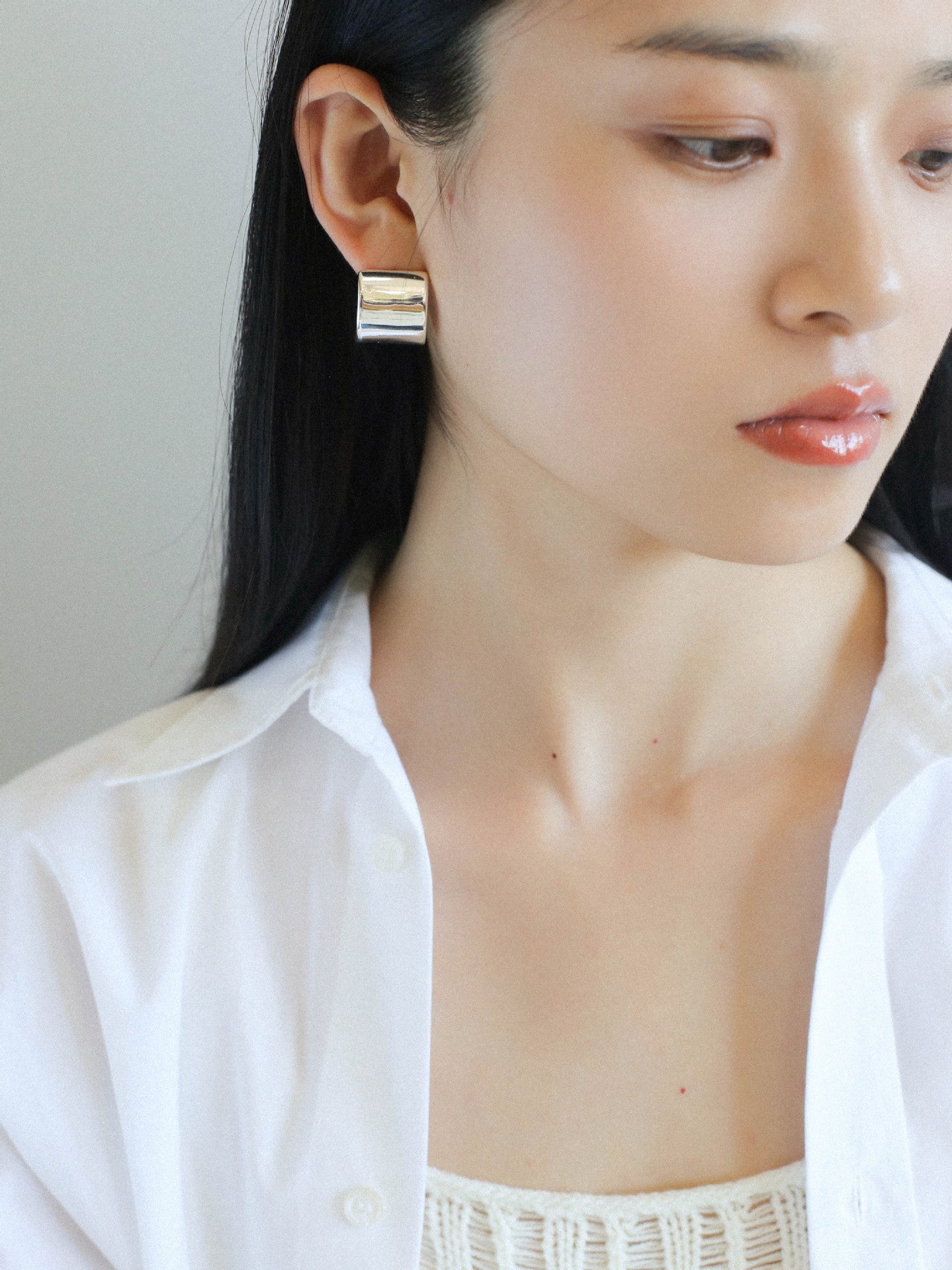 Sleek Arc Chunky Hoop Earrings