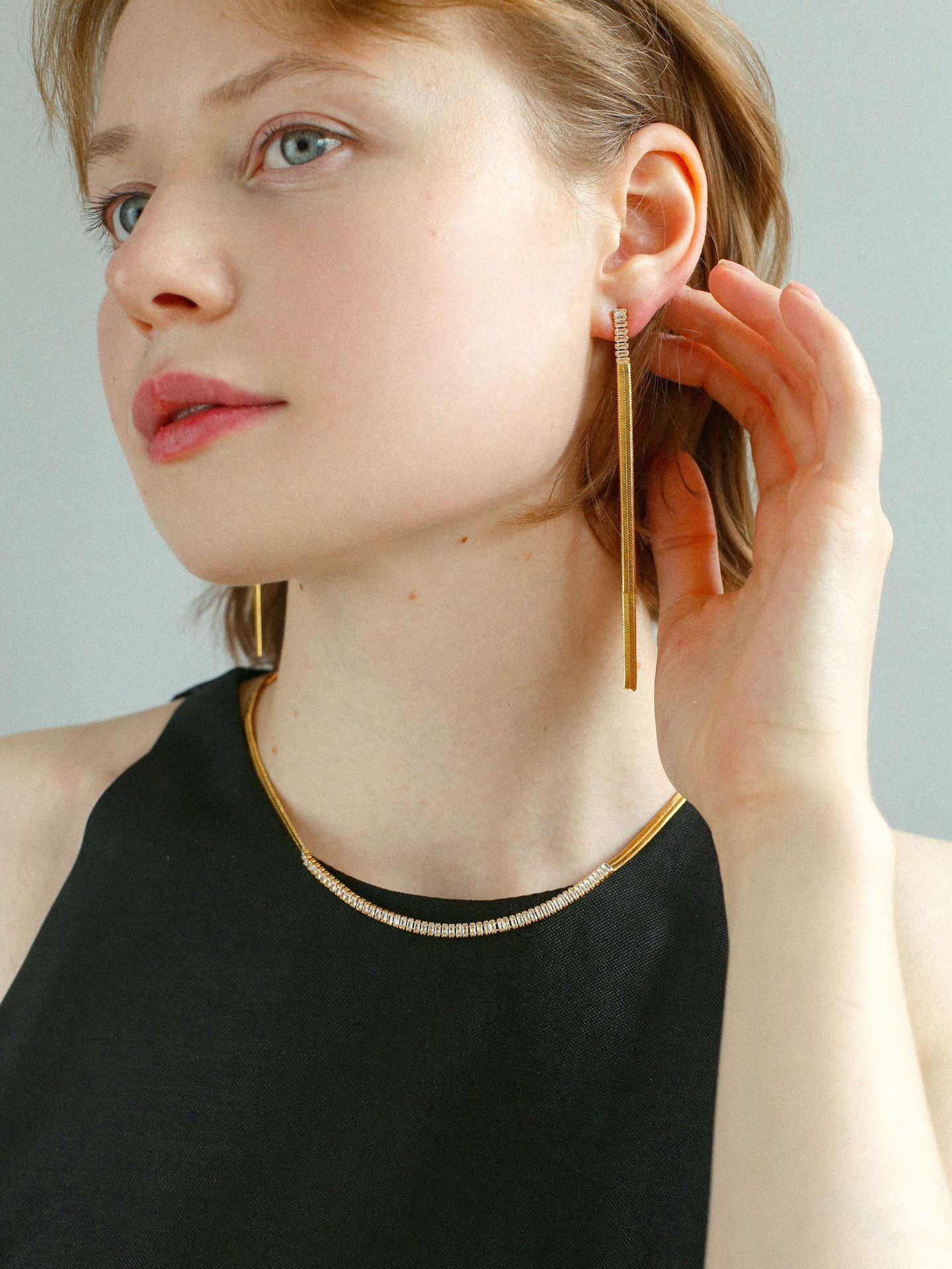 Sleek Zircon Snake Chain Drop Earrings