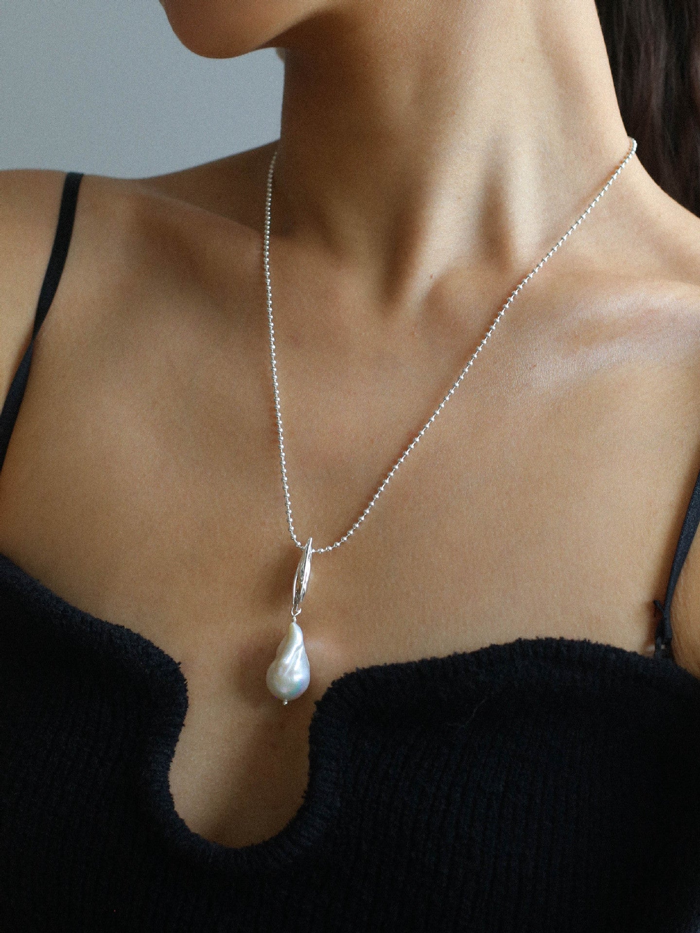Willow Drop Baroque Pearl Necklace