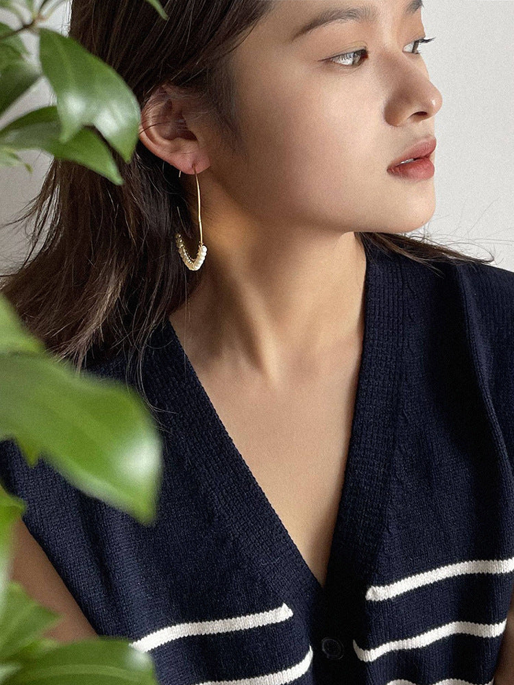 Luna Woven Pearl Crescent Hoop Earrings