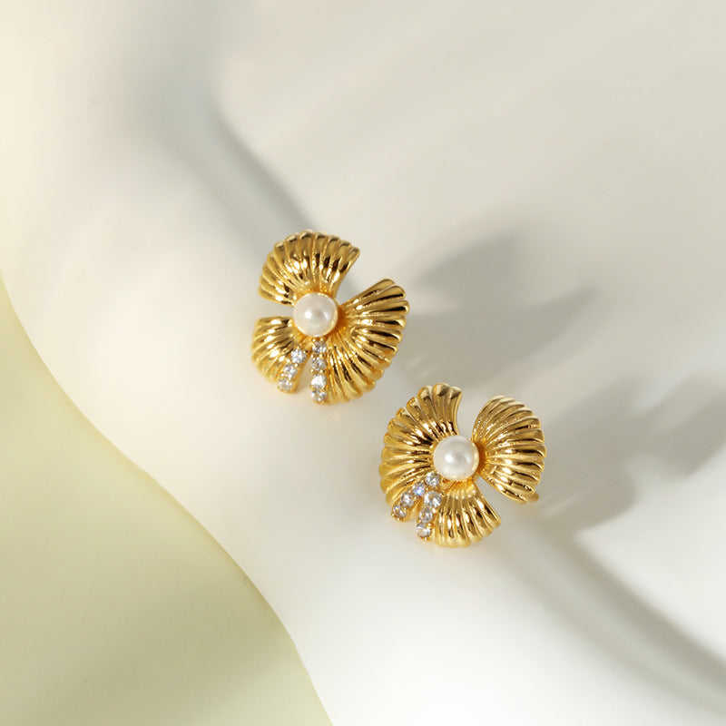 Golden Bloom Pearl Earrings