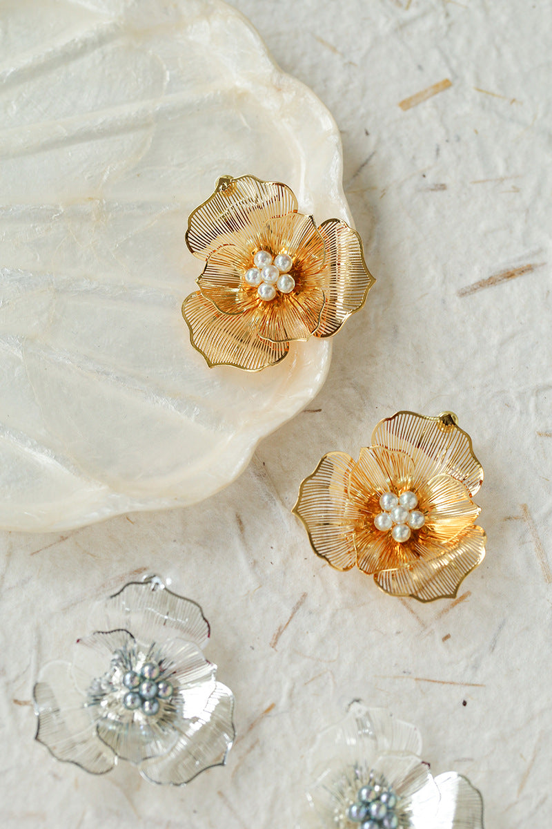Bloomcraft Pearl Petal Earrings