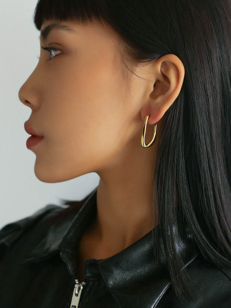 Sculpted Curve Hoop Earrings