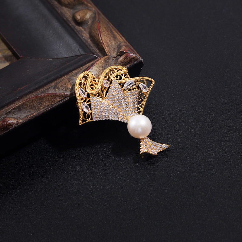 Golden Lace Bloom Brooch