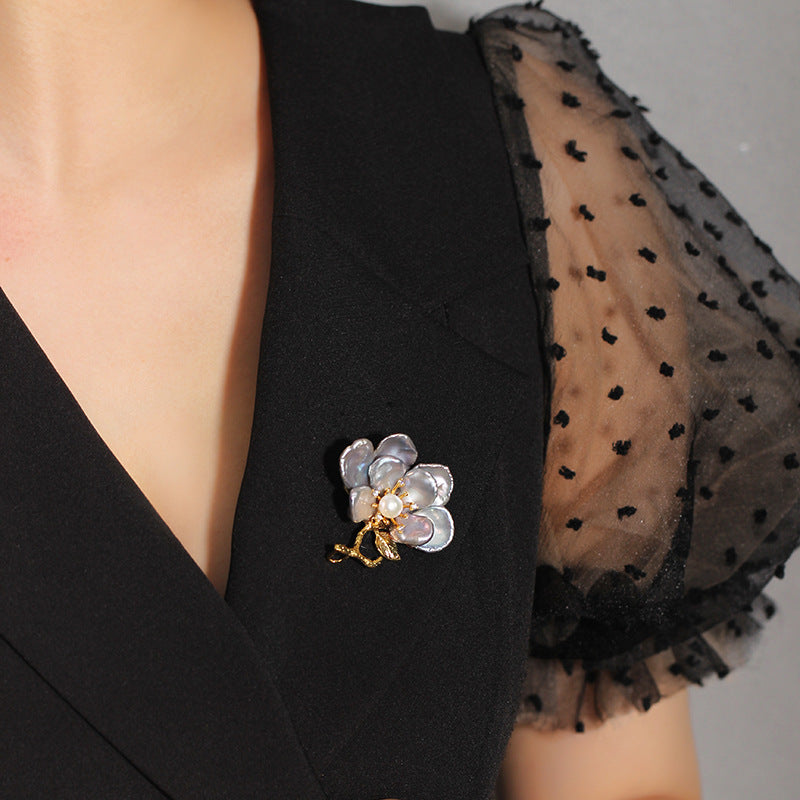 Baroque Pearl Eight-Petal Flower Brooch