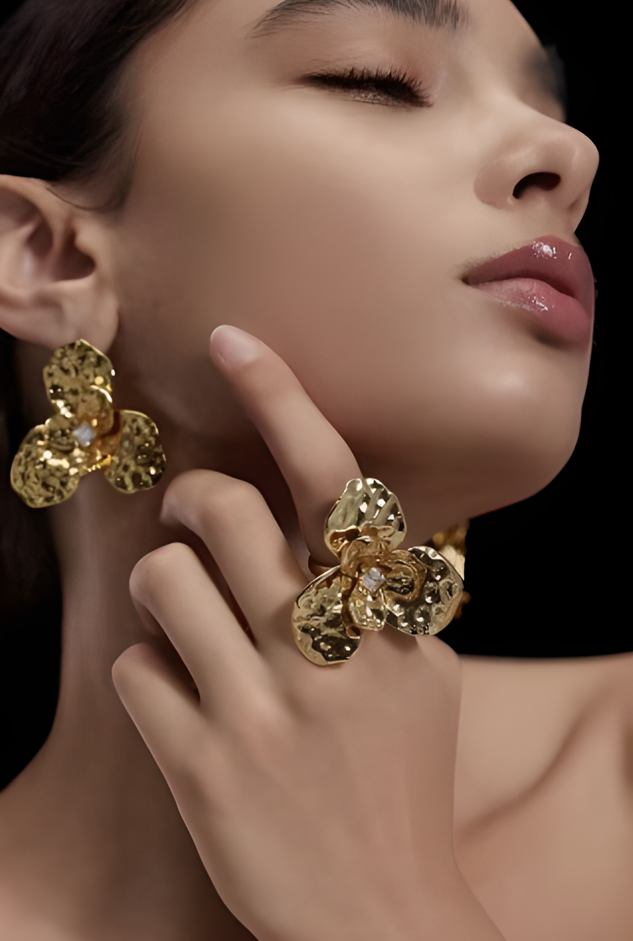 Hammered Metal Orchid Statement Ring