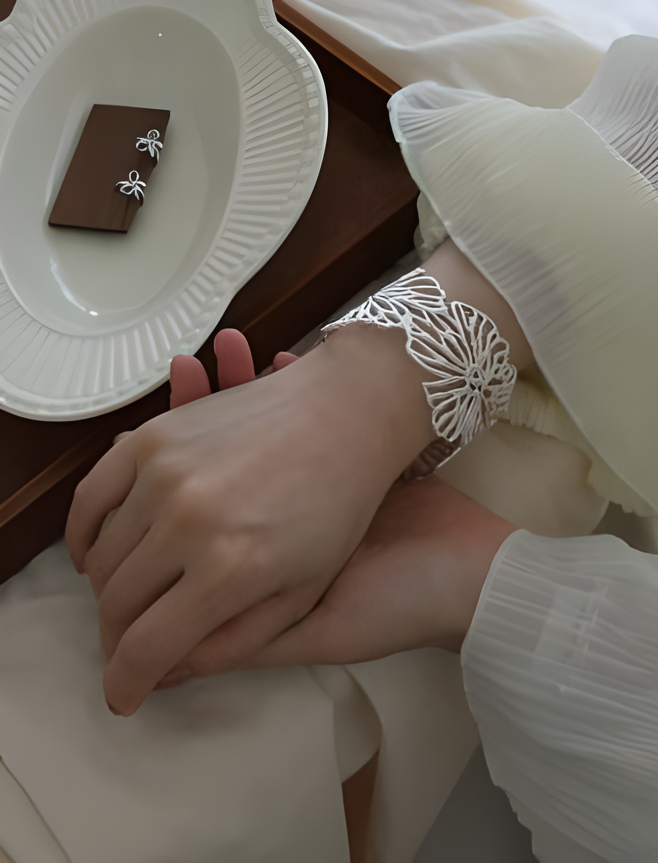 Silver Filigree Floral Open Band Cuff